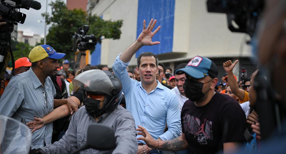 Caracas: Guaidó leads march to demand presidential election date