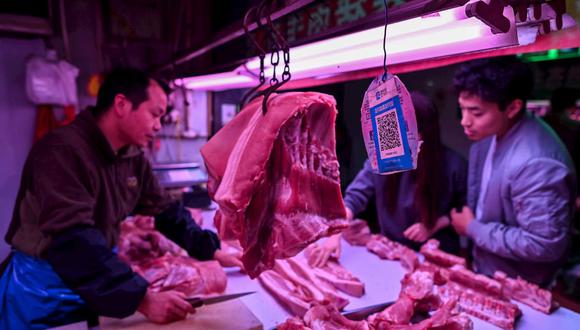 No sería la primera vez que llega carne contaminada con el nuevo coronavirus a Wuhan, China. La ciudad tomó las precauciones necesarias con el producto proveniente de Brasil. (Foto referencial: AFP)