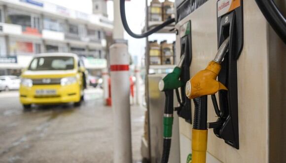 Los conductores buscan las gasolineras con precios bajos en Estados Unidos (Foto referencial: AFP)