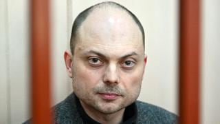 Quién es Vladimir Kara-Murza, el opositor ruso condenado a 25 años de cárcel por oponerse a la guerra en Ucrania