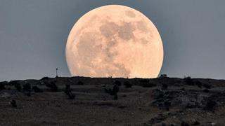 Última superluna del año 2022: ¿cómo y cuándo se podrá ver desde distintos países?