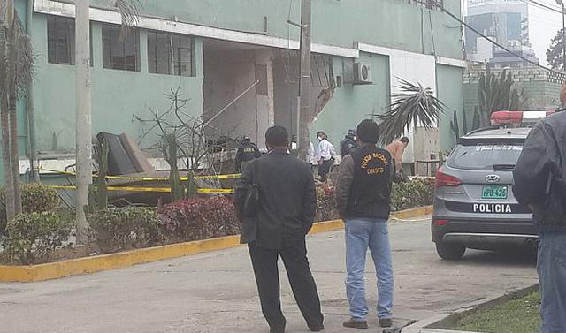 Escombros que dejó explosión en sede policial fueron removidos - 2