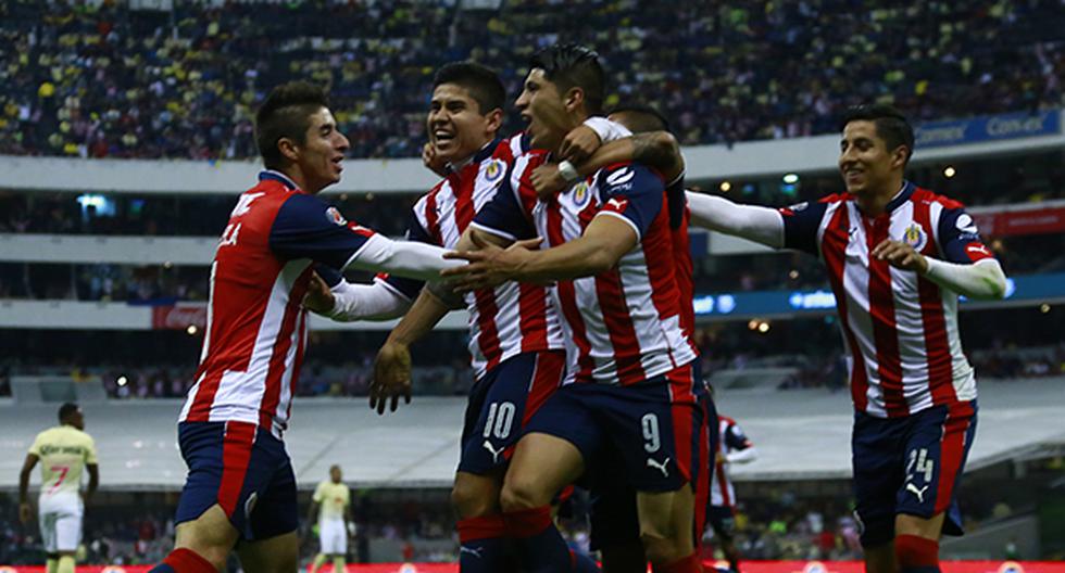 Chivas volvió a darle un tremendo golpe al América en su año de centenario. Los de Guadalajara se impusieron en los penales y avanzaron a la final de la Copa MX. (Foto: Getty Images)