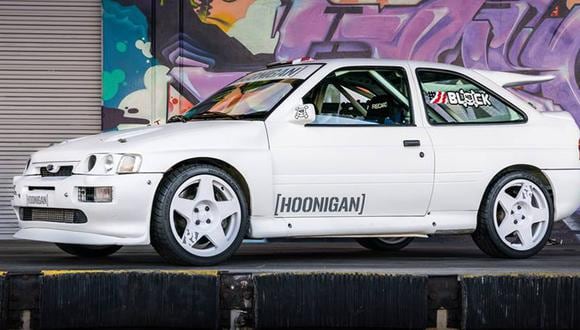 Ken Block prepara Ford Escort de 1991.