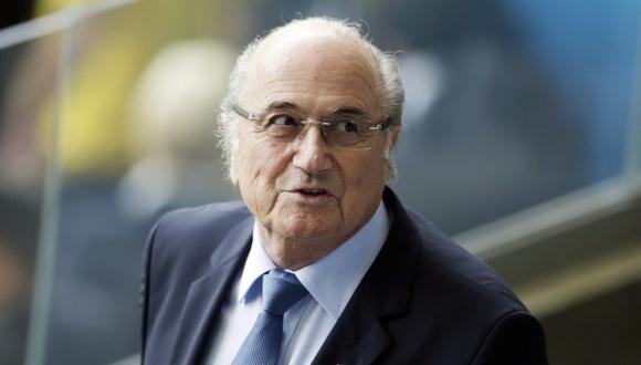 Blatter respalda a Rusia y rechaza cambios en el Mundial 2018