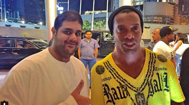 Ronaldinho está sin equipo y así se divierte en Dubái - 3