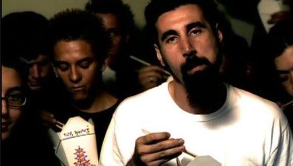 Serj Tankian es el vocalista principal de la banda System of a Down. (Foto: Captura)