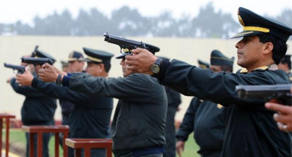 Los efectivos de la Policía Nacional ahora podrán disparar sus armas de fuego en defensa propia o en casos de peligro real. (Foto: Ministerio del Interior / Flickr)