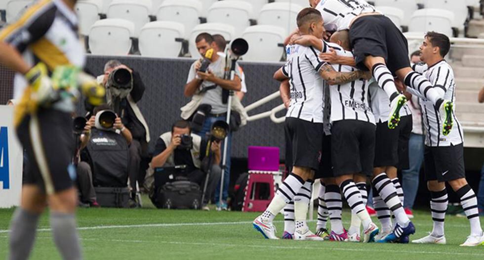 Paolo Guerrero hizo un gol en el partido. (Foto: Facebook Corinthians)