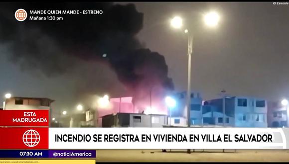 Incendio se registra en vivienda en VES. (Foto: América Noticias)