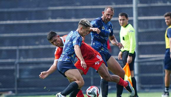 Los ‘Blanquiazules’ perdieron por 1-0 ante la seleccuón peruana Sub 23, en su primer amistoso de pretemporada. (Foto: FPF)