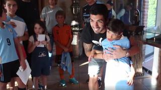 Luis Suárez sorprendió a niño enfermo en concentración uruguaya