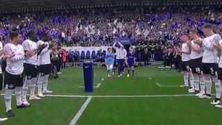 Leicester City: Everton hace emocionante pasillo [VIDEO]