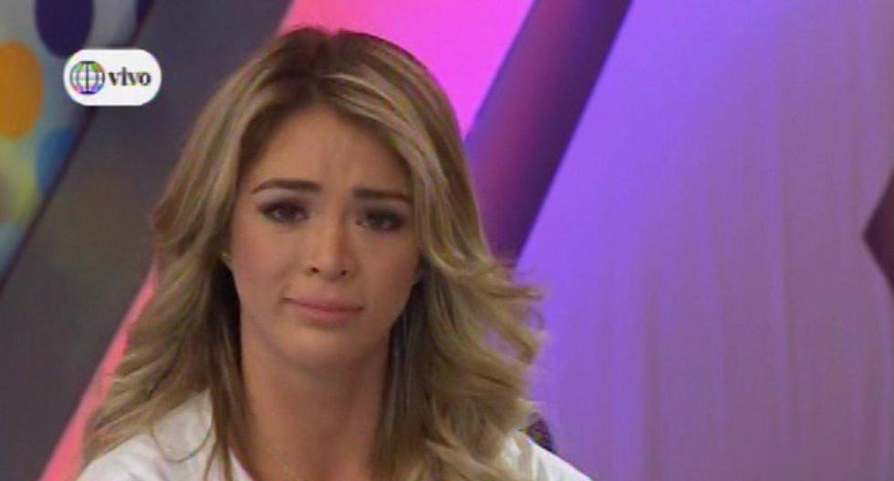 Sheyla Rojas se emocionó hasta las lágrimas cuando defendía a Colorina de las críticas. (Foto: Captura América TV)