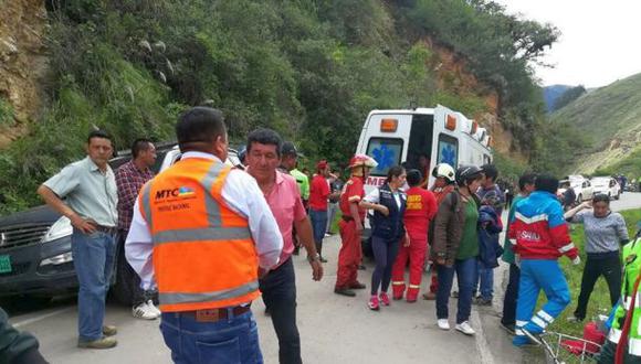 Según dicha institución, seis de los fallecidos eran integrantes de un equipo juvenil de esta última localidad y se dirigían a una competición local.