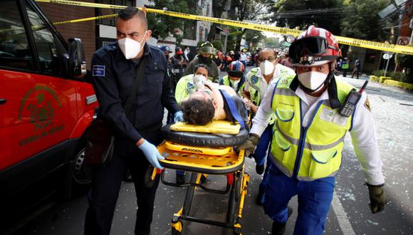 Del total de lesionados, once fueron trasladados a centros de salud y uno murió posteriormente a consecuencia de las heridas, informó la alcaldía de Ciudad de México en un comunicado. (Foto: Gustavo Graf Maldonado / Reuters)