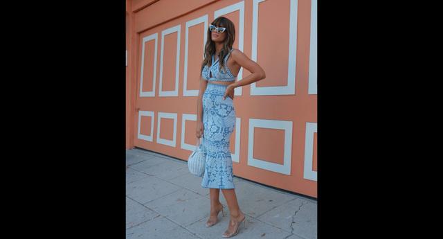 La falda de silueta sirena es para las chicas más románticas. Asimismo, para este verano, va perfecto los conjuntos llenos de estampados florales y de colores llamativos. (Foto: @rocky_barnes)