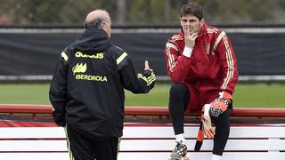 Vicente Del Bosque definió a Iker Casillas como "héroe" y le deseó una pronta recuperación