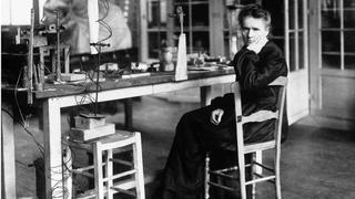 Por qué los cuadernos de Marie Curie están guardados en un sótano bajo varias capas de plomo (y seguirán así por 1.500 años)