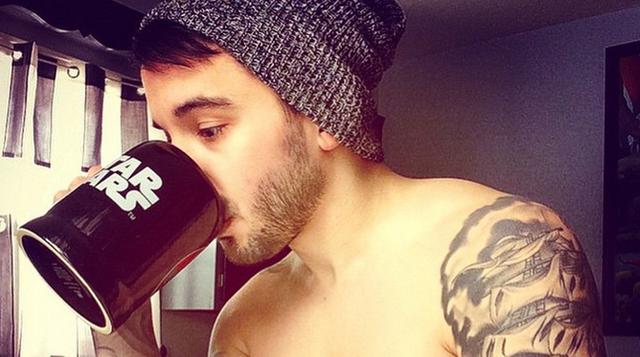 Instagram: agrupan a chicos lindos bebiendo café en cuenta - 5