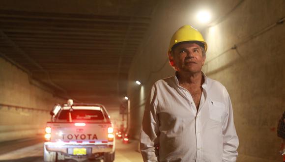 El alcalde Luis Castañeda supervisa las obras del proyecto Línea Amarilla. El túnel debajo del Rímac