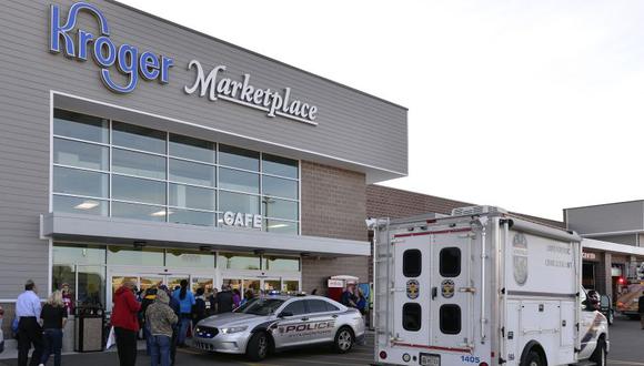 La cadena del supermercado en cuestión, Kroger, indicó que un sospechoso había sido detenido. | Foto: AP