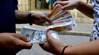 Suspensión de depósitos en dólares, otro golpe al bolsillo de los cubanos