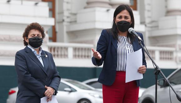 Susel Paredes y Flor Pablo fueron electas congresistas por el Partido Morado, al igual que Edward Málaga. Pero solo ellas dos integran al momento la nueva bancada Integridad y Desarrollo.