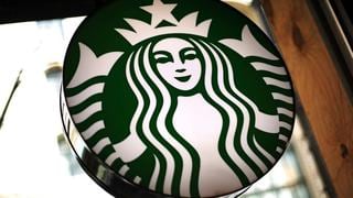 Starbucks cerrará locales para educar a sus trabajadores sobre prejuicios raciales