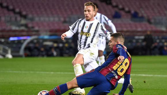 Arthur Melo comparó a Cristiano Ronaldo y Lionel Messi. (Foto: AFP)