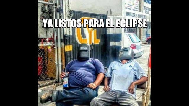 Los mejores memes que dejó el eclipse solar. (Foto: Facebook)