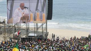 Misa del Papa en Río tuvo asistencia histórica, pero algunos dudan de eso