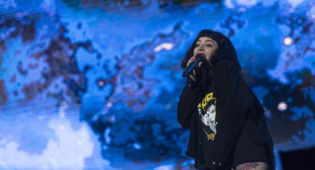 Mon Laferte con camiseta de Soda Stereo en "Gracias totales". Foto: Gabriela Delgado (El Comercio)