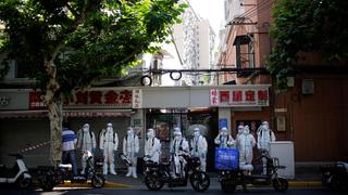 China notifica tres muertes y 240 nuevos contagios de COVID-19