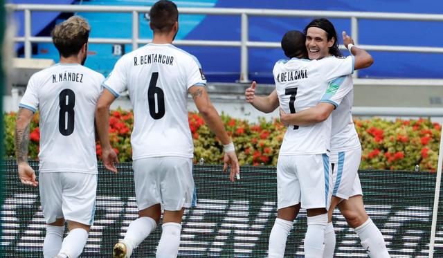 Edinson Cavani marcó el 1-0 de Uruguay ante Colombia | Foto: EFE
