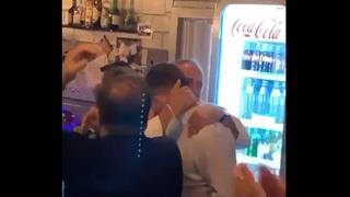 El llanto de Miralem Pjanic en los brazos de su padre festejando que será nuevo jugador del Barcelona | VIDEO