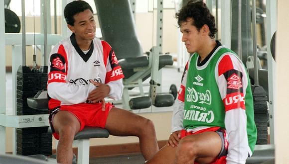 Juan Reynoso en la selección junto a Ñol Solano.