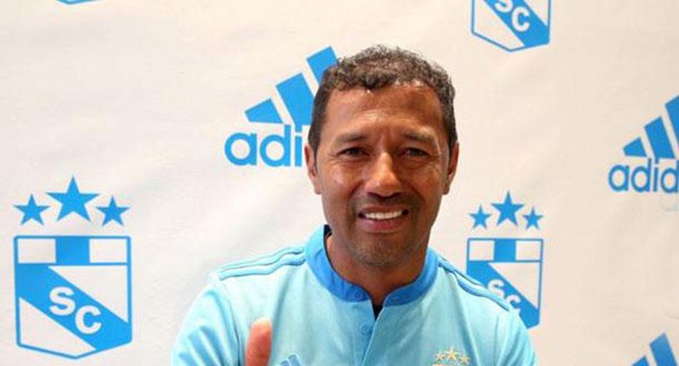 Roberto Palacios dejó atrás su cariño por Sporting Cristal y lanzó duros cuestionamientos a su participación en la Copa Libertadores. (Foto: Andina)