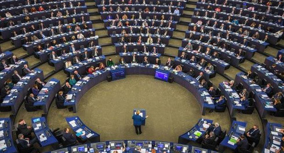 El Parlamento Europeo se convirtió en la primera institución europea en reconocer a Juan Guaidó como presidente interino de Venezuela. (Foto: EFE)