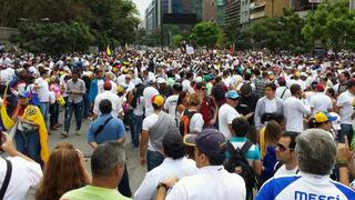 Presión hace que Maduro ceda y permita concentración opositora
