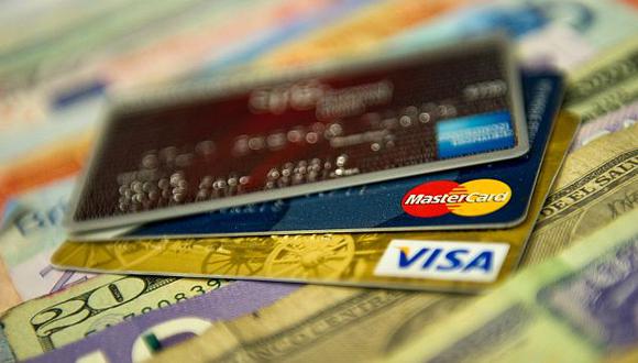El mercado de tarjetas de crédito está al rojo vivo