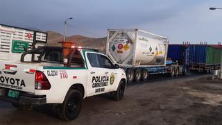 Arequipa: PNP resguardó traslado de isotanques con oxígeno medicinal procedentes de Chile