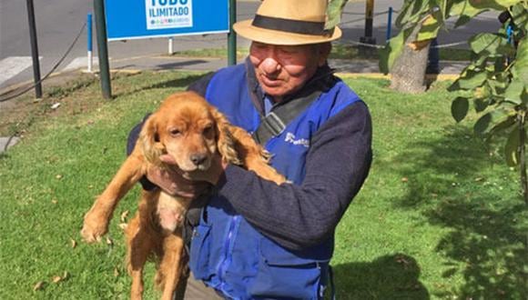 El Sr. Francisco Zamata está en busca de una persona que lo ayude con el tratamiento que necesita su perro Boby para poder volver a caminar.