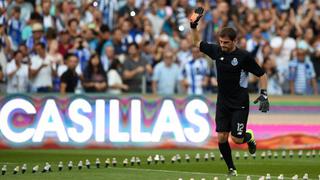 Iker Casillas fue aclamado en la presentación del Porto