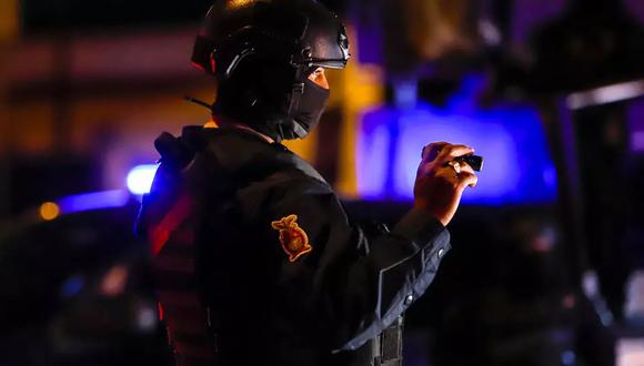 Un agente de policía participa en un operativo junto a miembros de la patrulla militar y de la policía de tránsito en México. (Foto referencial: AFP)