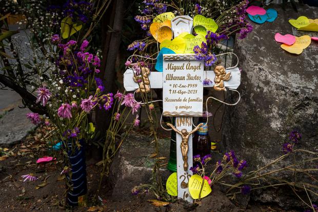View of the memorial made by the @ninunrepartidormenos collective in honor of Miguel Albarrán, a delivery man who was assassinated while doing his work in Mexico City.  (OMAR TORRES / AFP).