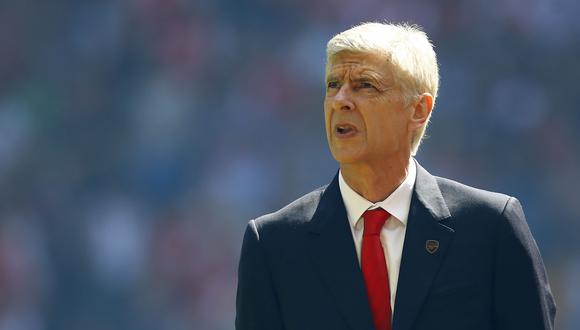 Arsene Wenger seguirá ligado a la dirección técnica del Arsenal hasta el 2019. Desde la directiva esperan que el francés consiga la anhelada Premier League, esquiva desde hace 13 años. (Foto: AFP)