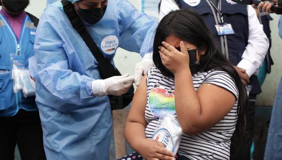 La atención en los vacunatorios será de 7:00 a. m. a 7:00 p. m. en 27 centros de Lima Metropolitana. (Foto: Britanie Arroyo / @photo.gec)