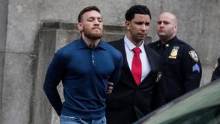 Conor McGregor fue acusado de múltiples cargos tras irrumpir en un evento de la UFC