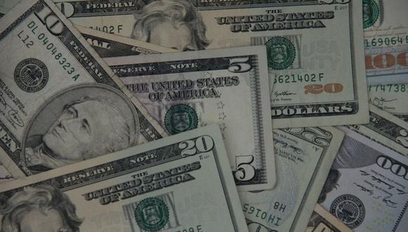 Cabello dijo ayer que, ante el creciente uso del dólar como moneda de pago, una manera de fortalecer al bolívar es "obligar" al uso de la moneda nacional. (Foto: Pixabay)
